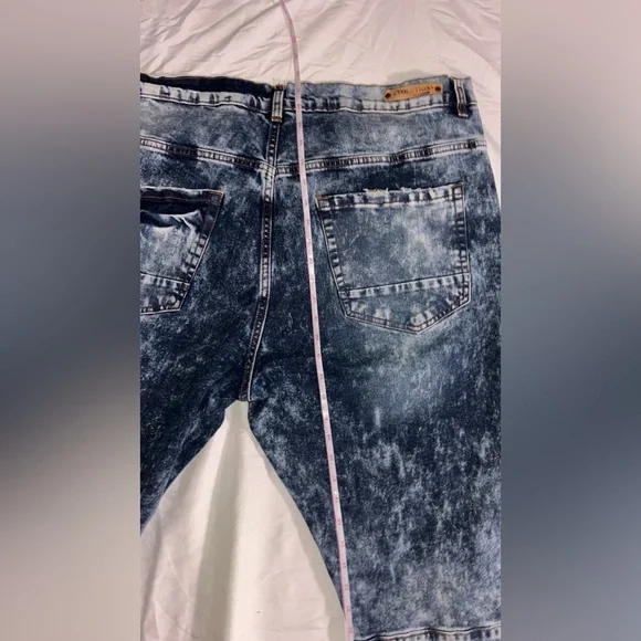 Evolution in Design Mens Size 44 Destroyed Denim Jeans Trashed Medium Dark Wash - Picture 7 of 7